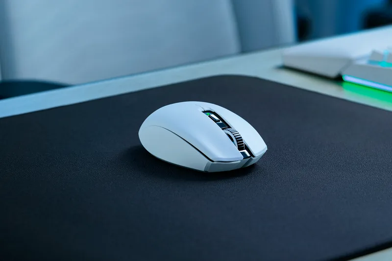 Razer Orochi V2 in White (image courtesy of the manufacturer)